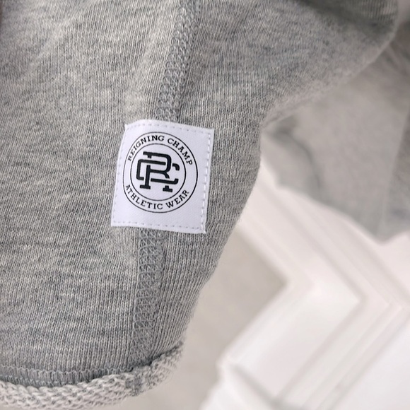 Reigning Champ Light Gray Cropped Crewneck Sweatshirt - Picture 6 of 9
